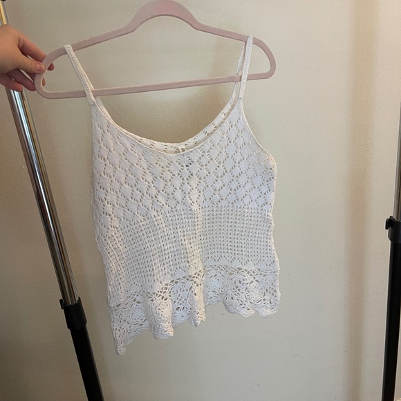 Aeropostale Tops - Aeropostale crochet-like tank